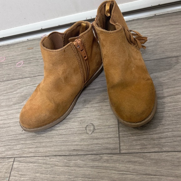 Size 8 old navy brown kid boots - Picture 1 of 6